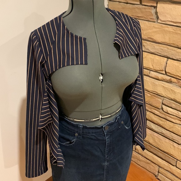 Zara Tops - NWT Zara open back top navy & tan stripes size large *see description*